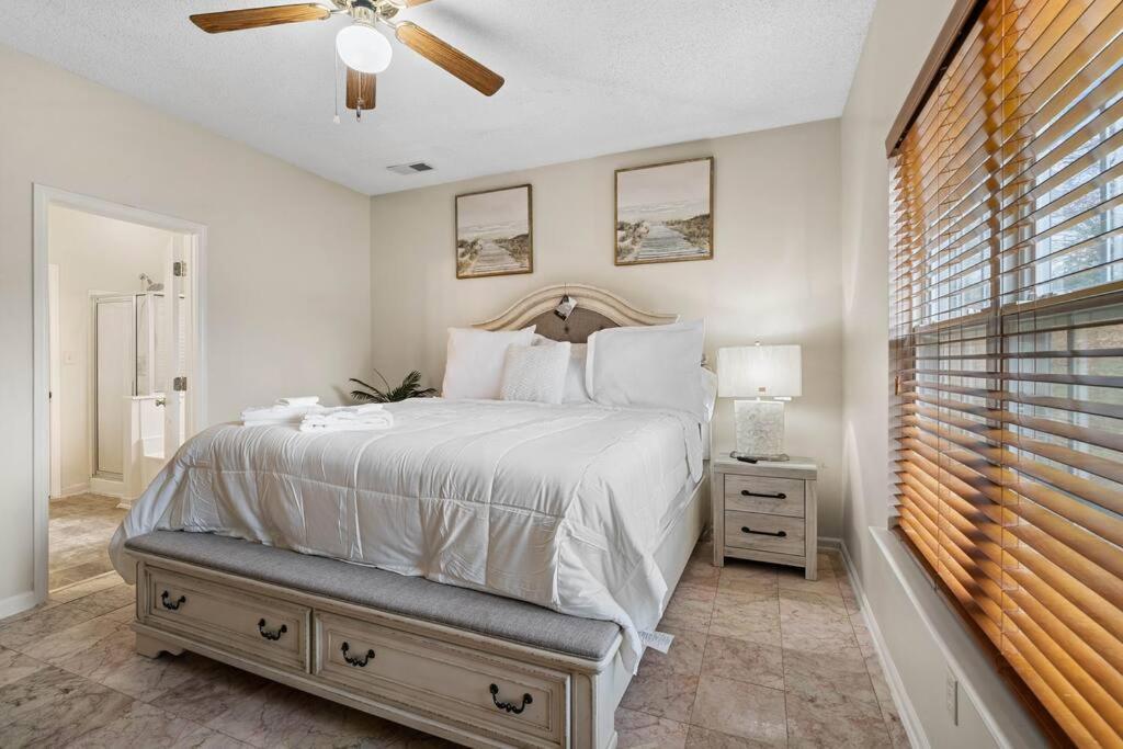 Cozy 4B 2 5B University Home King Beds Jacuzzi Charlotte Dış mekan fotoğraf